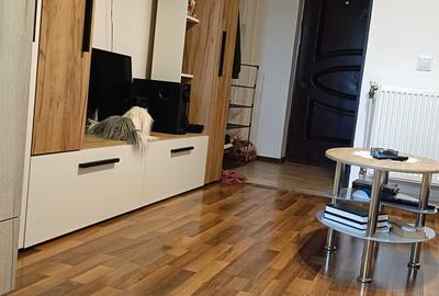 Garsonieră decomandată în Exterior Vest