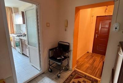 Apartament cu 3 camere decomandat în Călărași - 18