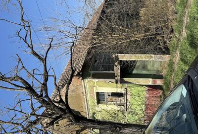 Casă cu Teren 900 Mp în Bicaci