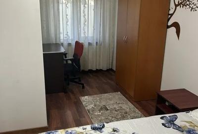 Garsonieră decomandată, mobilată în 1 Mai - 2