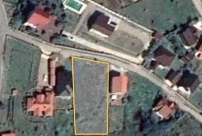 Teren de 1766 mp, în Central - 1