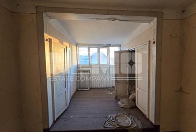 Casă individuală cu 6 camere cu Canalizare în Central - 1