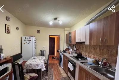 Apartament cu 2 camere decomandat în Beclean