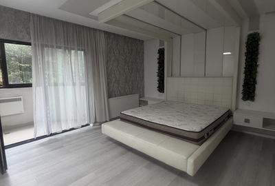 Apartament cu 2 camere decomandat în Exterior Vest