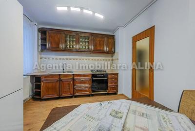 Apartament cu 4 camere decomandat în Kogălniceanu