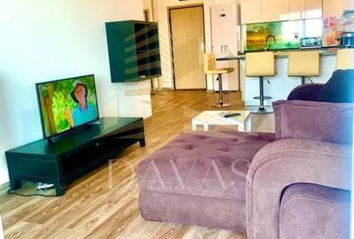 Apartament cu 3 camere semidecomandat, mobilat în Plopilor