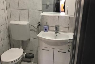 Apartament cu 3 camere în 7 Noiembrie