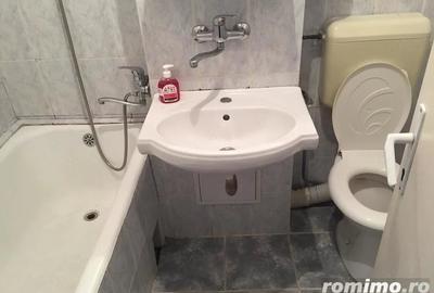 Garsonieră decomandată în Lipovei