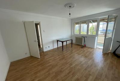Apartament cu 3 camere semidecomandat în Drumul Taberei - 6