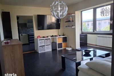 Apartament cu 3 camere decomandat în Gării