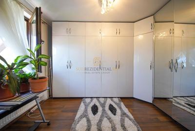 Duplex cu 4 camere cu Canalizare în Central - 10