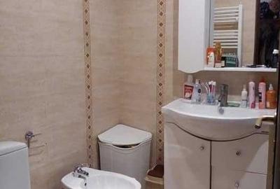 Apartament cu 2 camere decomandat în Exterior Vest