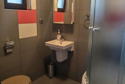 Apartament cu 4 camere în Între Lacuri