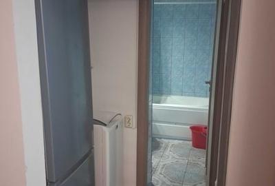 Apartament cu 2 camere semidecomandat în Berceni