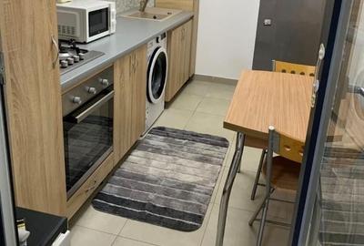 Garsonieră decomandată în Central