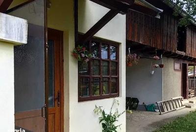 Casă cu 4 camere în Brebu