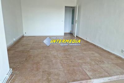 Spațiu comercial, de 42 mp, în Cetate - 3