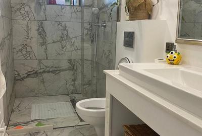 Apartament cu 4 camere decomandat în Central - 3