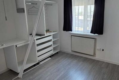 Apartament cu 4 camere decomandat în Central - 4