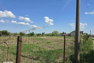 Teren de 1553 mp, în Șendreni