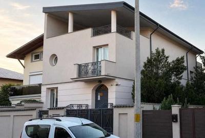 Casă cu 4 camere cu Teren 450 Mp în Drumul Sării - 1