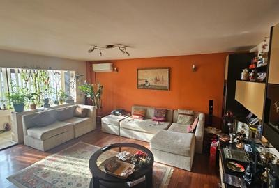 Apartament cu 4 camere decomandat în Central - 2