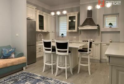 Apartament cu 3 camere semidecomandat, mobilat în Central - 2