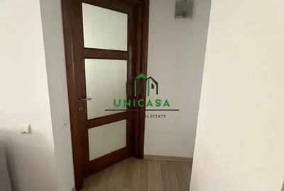 Apartament cu 3 camere decomandat în Ostroveni