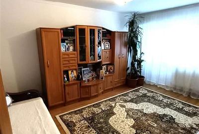 Apartament cu 2 camere decomandat în Obor