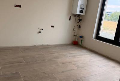 Casă cu 3 camere cu Teren 250 Mp în Braytim