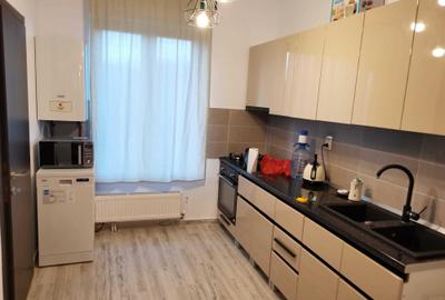 Casă cu 4 camere cu Teren 300 Mp în Băneasa