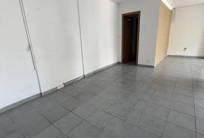 Spațiu comercial, de 72 mp, în Dallas