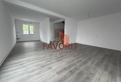 Duplex cu 4 camere cu Canalizare în Utvin - 2
