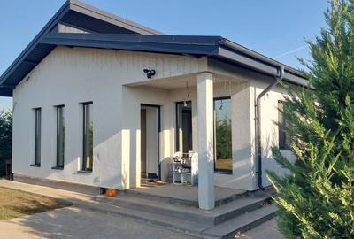 Casă cu 3 camere cu Teren 821 Mp în Măgurele