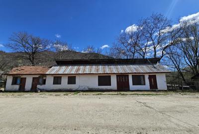 Spațiu comercial, de 800 mp, în Central - 2