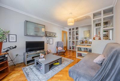 Apartament cu 3 camere decomandat în Răcădău