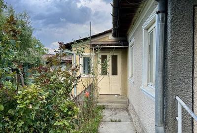 Casă cu 2 camere cu Teren 1642 Mp în Bonț - 4