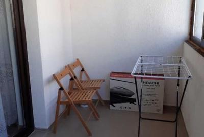 Garsonieră decomandată în Apărătorii Patriei