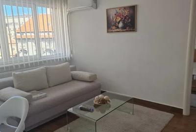 Apartament cu 2 camere semidecomandat, mobilat în Ultracentral