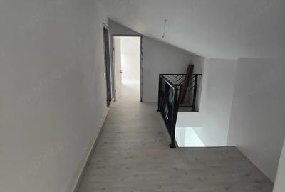 Spațiu comercial, de 235 mp, în Central