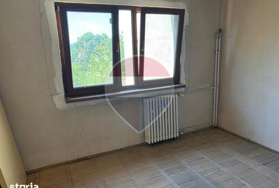 Apartament cu 2 camere în Tomis III