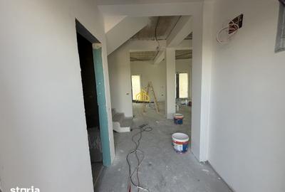 Casă cu 4 camere cu Teren 400 Mp în Domnești - 2