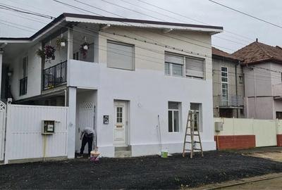 Spațiu comercial, de 60 mp, în Central