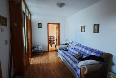 Apartament cu 2 camere decomandat în Precista - 3
