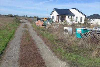 Teren Construcții intravilan de 478 mp, în Tărtășești - 3