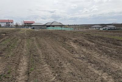 Teren de 570 mp, în Costi - 2