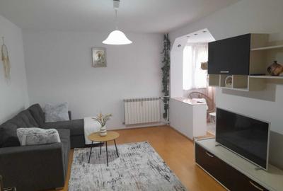 Apartament cu 2 camere decomandat în Central - 1