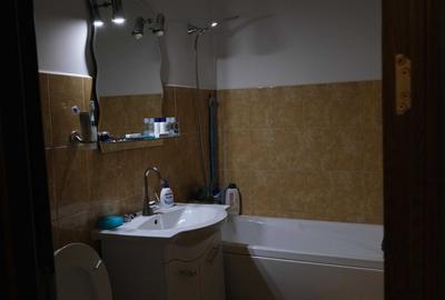 Apartament cu 3 camere decomandat în Central - 3