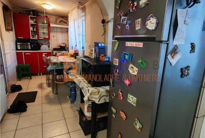 Casă individuală cu 4 camere cu Canalizare în Micro 5 - 7
