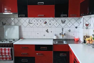 Apartament cu 3 camere decomandat în Central - 2
